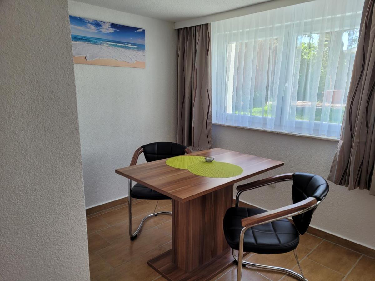 2-Raum Ferienwohnung ツィノヴィッツ エクステリア 写真